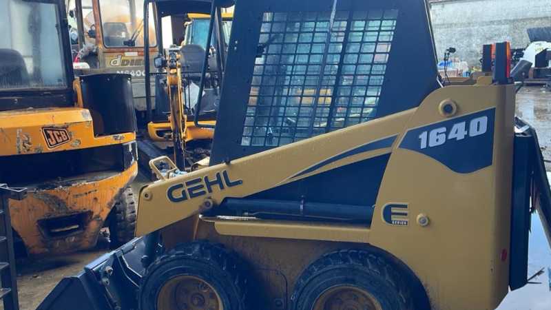 OmecoHub - GEHL 1640E